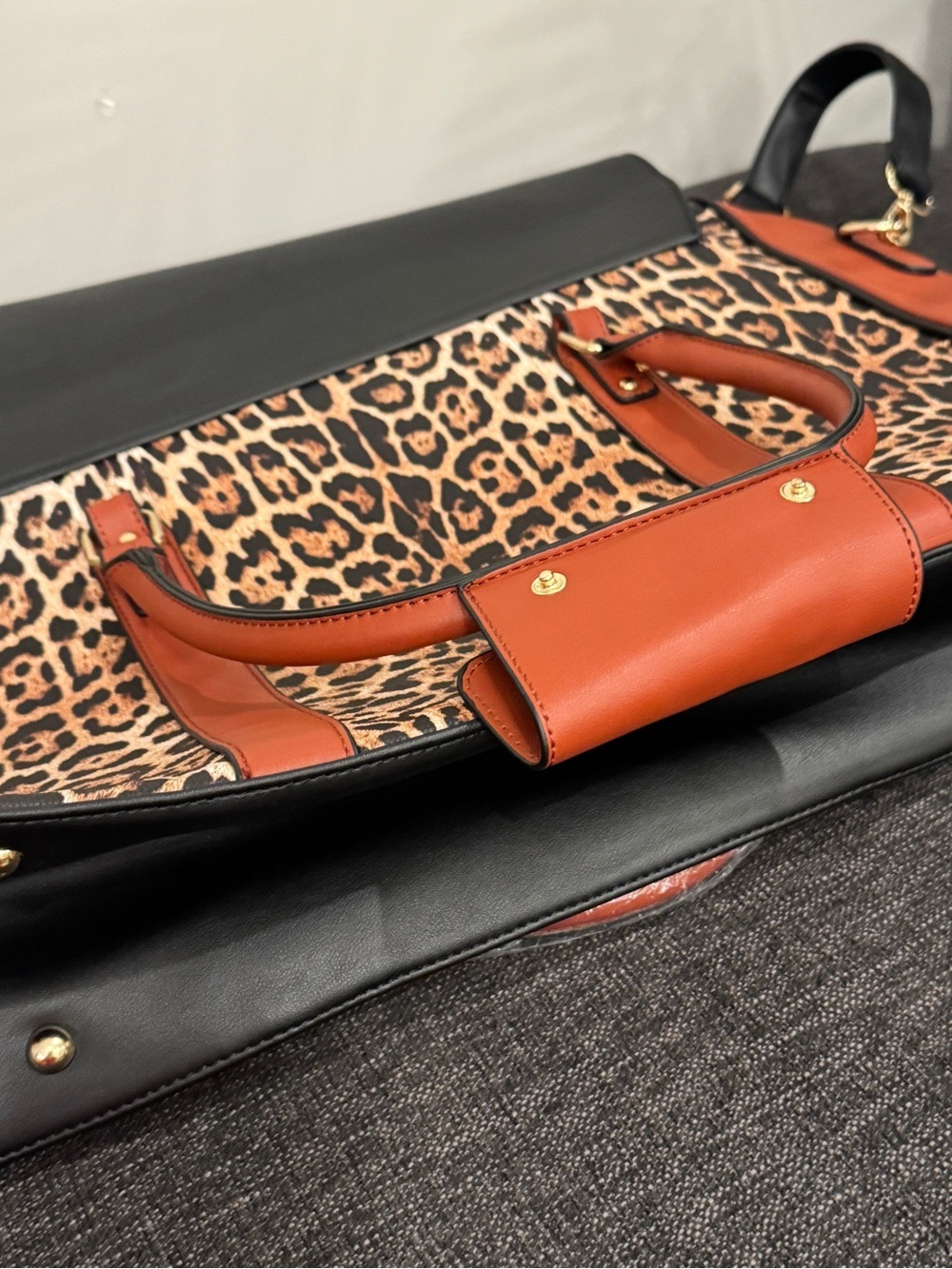 Badgley Mischka Leopard Print Leather Satchel Black Brown Accents weekender bag - Picture 15 of 15